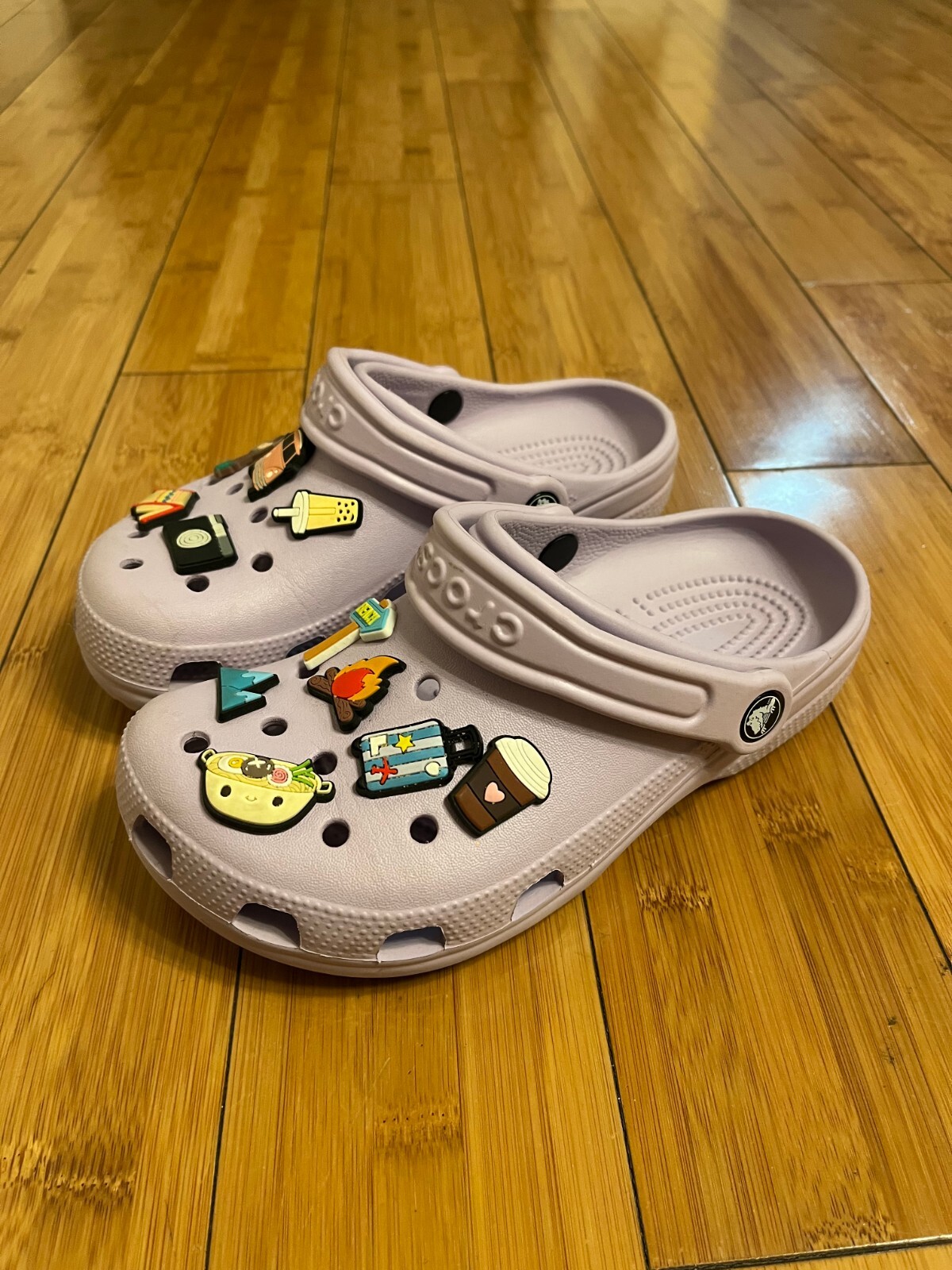 Crocs Clogs Water Slip On Shoes Sandals Classic J4 W6 with Charms Lite Pink-image
