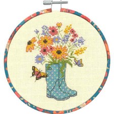 Kit punto croce contato Dimensions con telaio "Floral Boots", Diam. 15,2cm