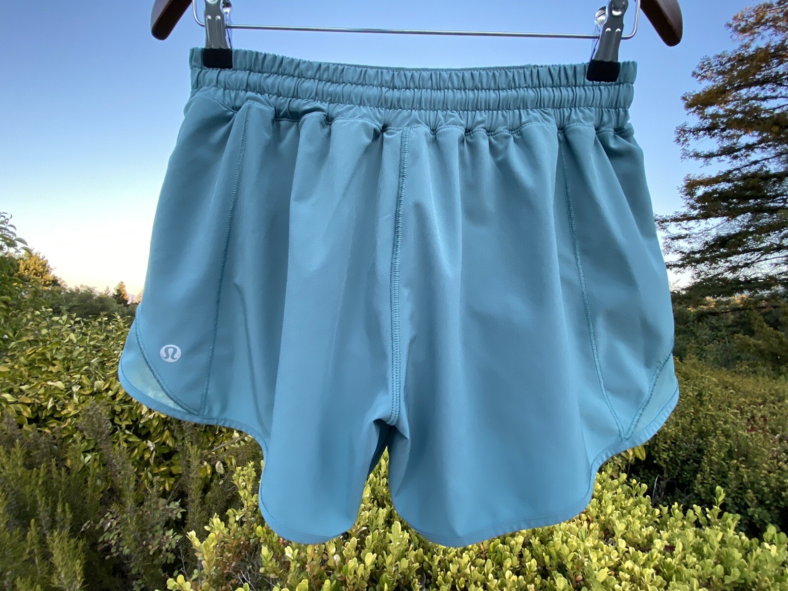 VERY RARE "Aquatic Green” Hotty Hot Shorts-Worn Once! Sz 8 Lululemon 4” Women image 6