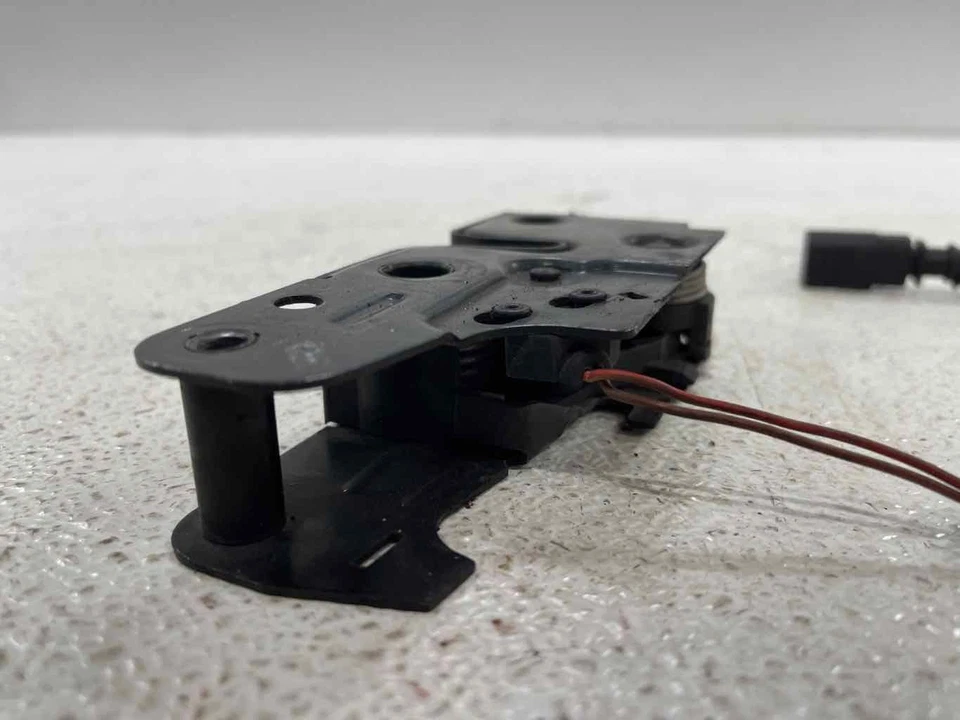 Se adapta a VOLKSWAGEN GOLF GTI 2006-2009 capó delantero cierre bloqueo actuador de liberación OEM Foto 2 de 4