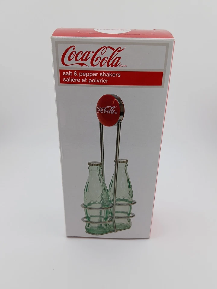 Shakers de sal e pimenta Coca-Cola Tablecraft 1 oz | Vidro colorido verde com retrô  - Imagem 4 de 4