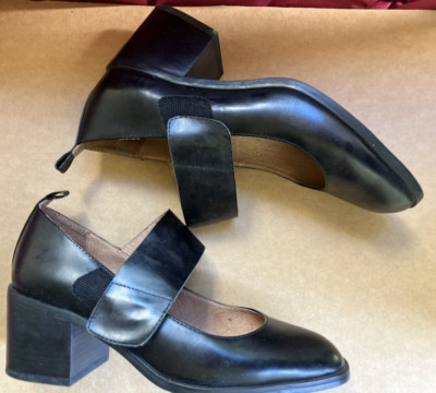 Jeffrey Campbell Ibiza Mary Jane Heels Shoes Size  8 fits 7.5 Black 2.5'' heel