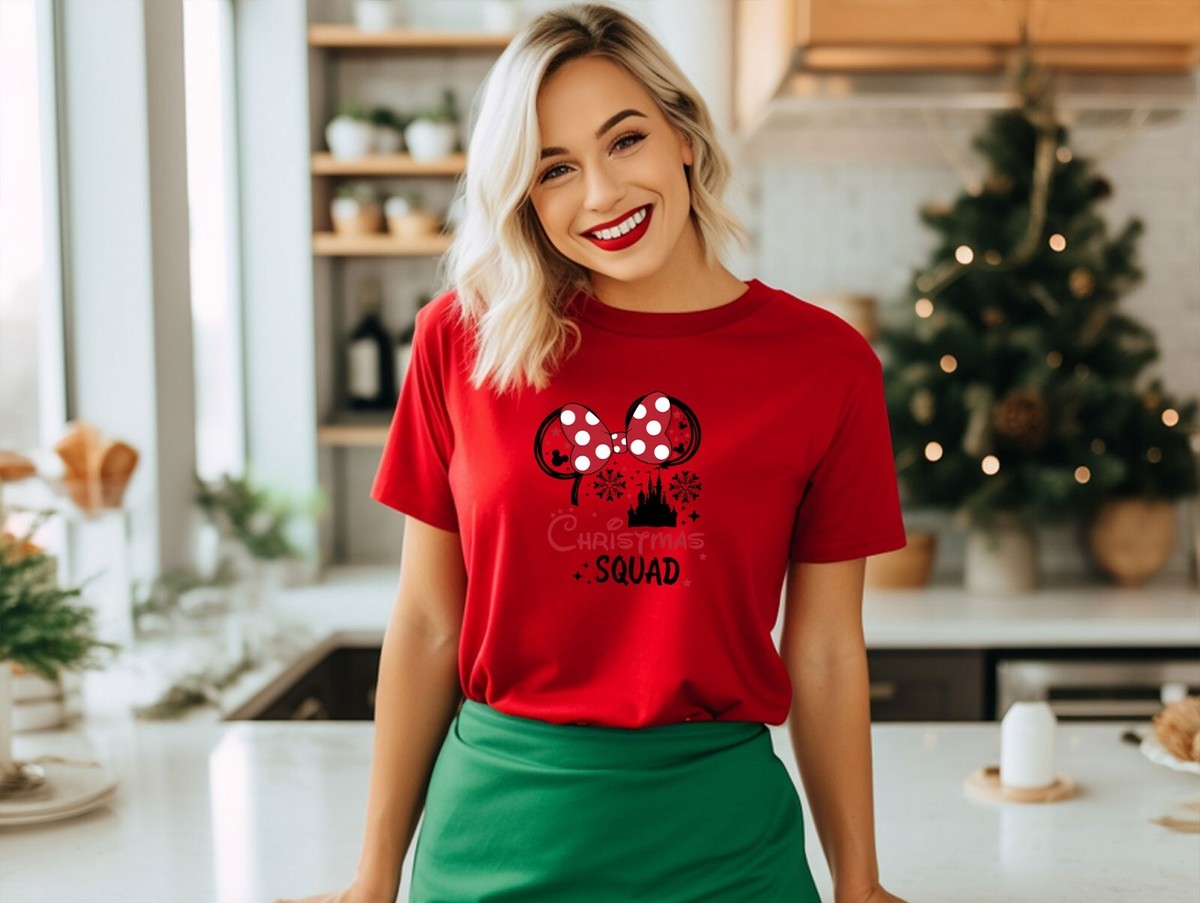 Personalized Christmas Tees: Festive Styles for Every Family