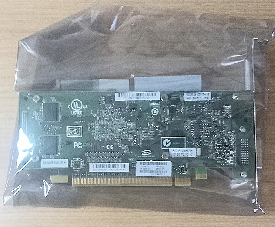 DELL NVIDIA QUADRO NVS 290 (TW212) 256MB DDR2 SDRAM PCI EXPRESS X16 VIDEO CARD - Image 3 of 4