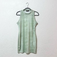 Pretty Little Thing dress green size 12