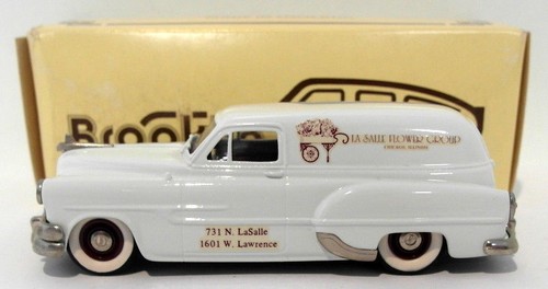 Brooklin BRK31 - 1953 Pontiac Sedan Delivery 1/43 Metal Blanc - WMTC Limited 500 Pcs