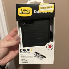 Apple iPhone 11 / XR OtterBox Defender Pro Black Case  Holster   New