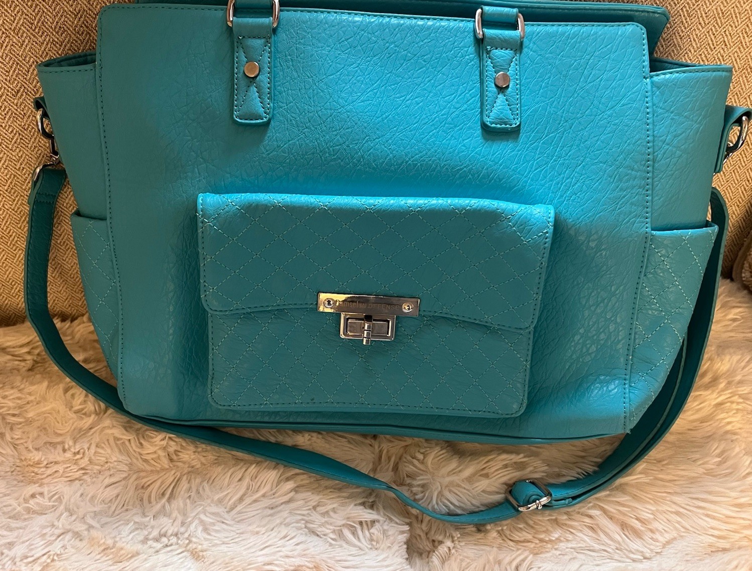 Damsel in Defense conceal to carry tote