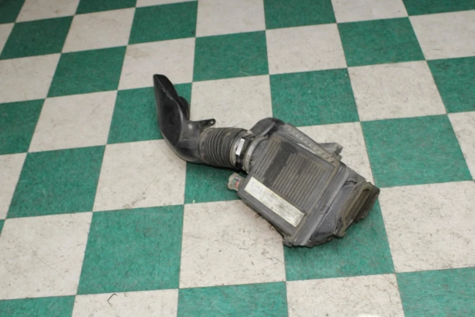 99-06 Sierra 5.3L Motor Engine Intake High Capacity Cleaner Filter Box OEM WTY Foto 2 de 4