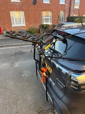 Bike carrier. HALFORDS 3 bike rear mounted bike rack. Up To 45KG Bike 