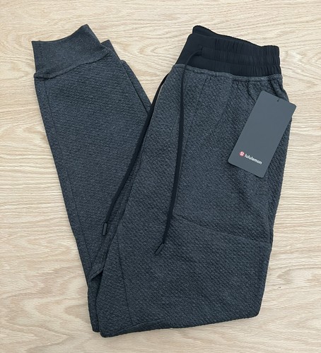 NWT Lululemon At Ease Jogger Size Small 
