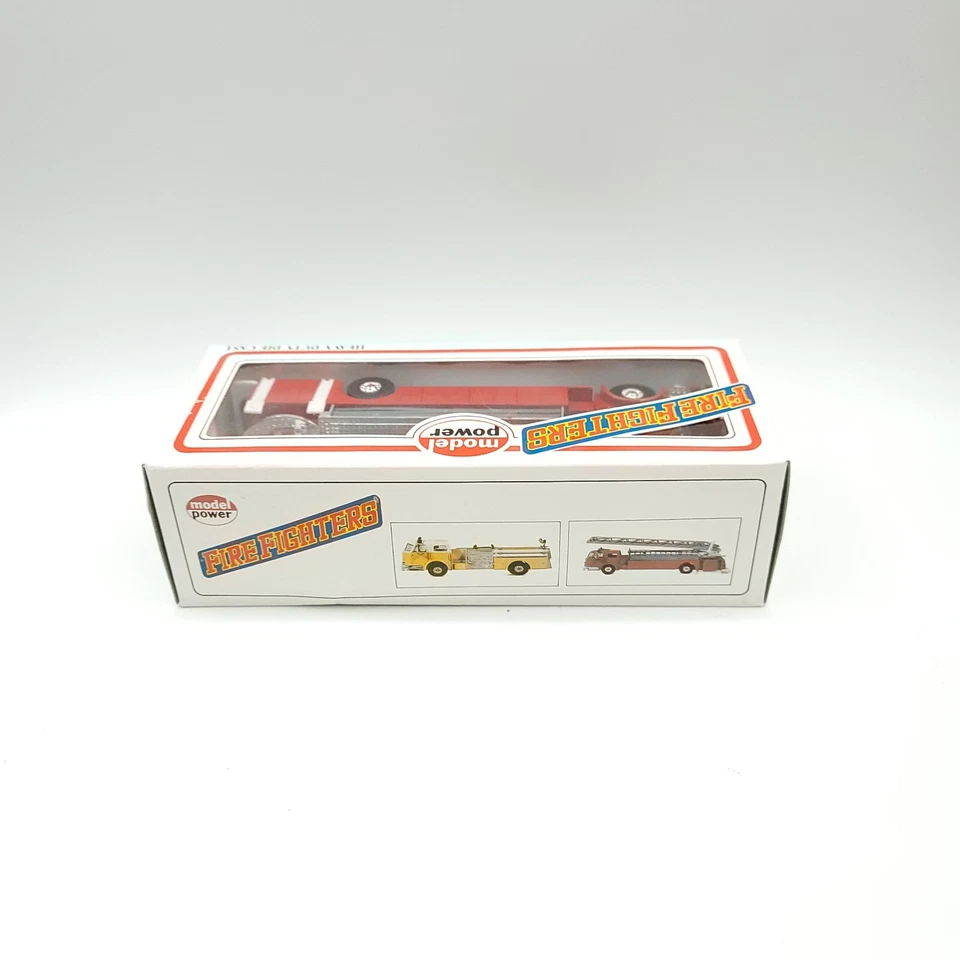 MODEL POWER O-SCALE FIRE FIGHTERS TOWER LADDER TRUCK No7968 - Image 4 of 4