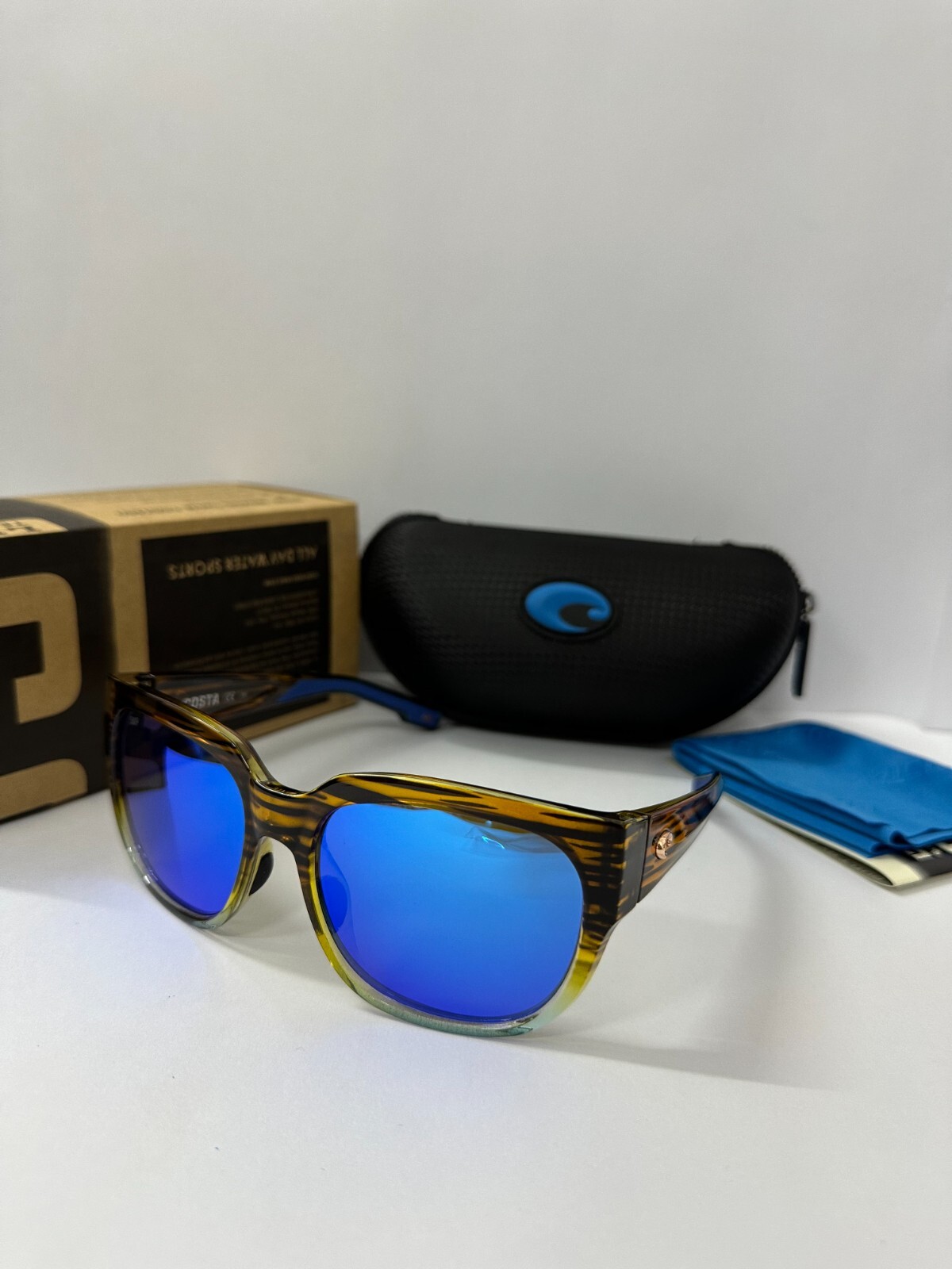 Costa Del Mar WATERWOMAN grain frame/blue Lenses  (580P)