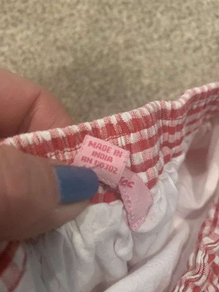 Falda cuadrada con volantes estilo country guinga para niños 4 Beetlejuice Londres Foto 3 de 4