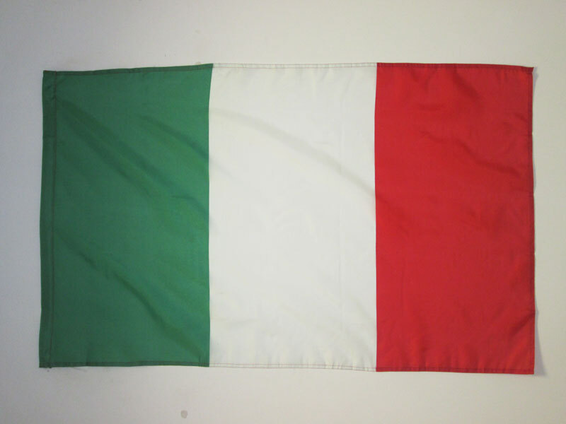 Différents Drapeaux Définis Pour L'italie Avec Une Bordure Dorée Basée