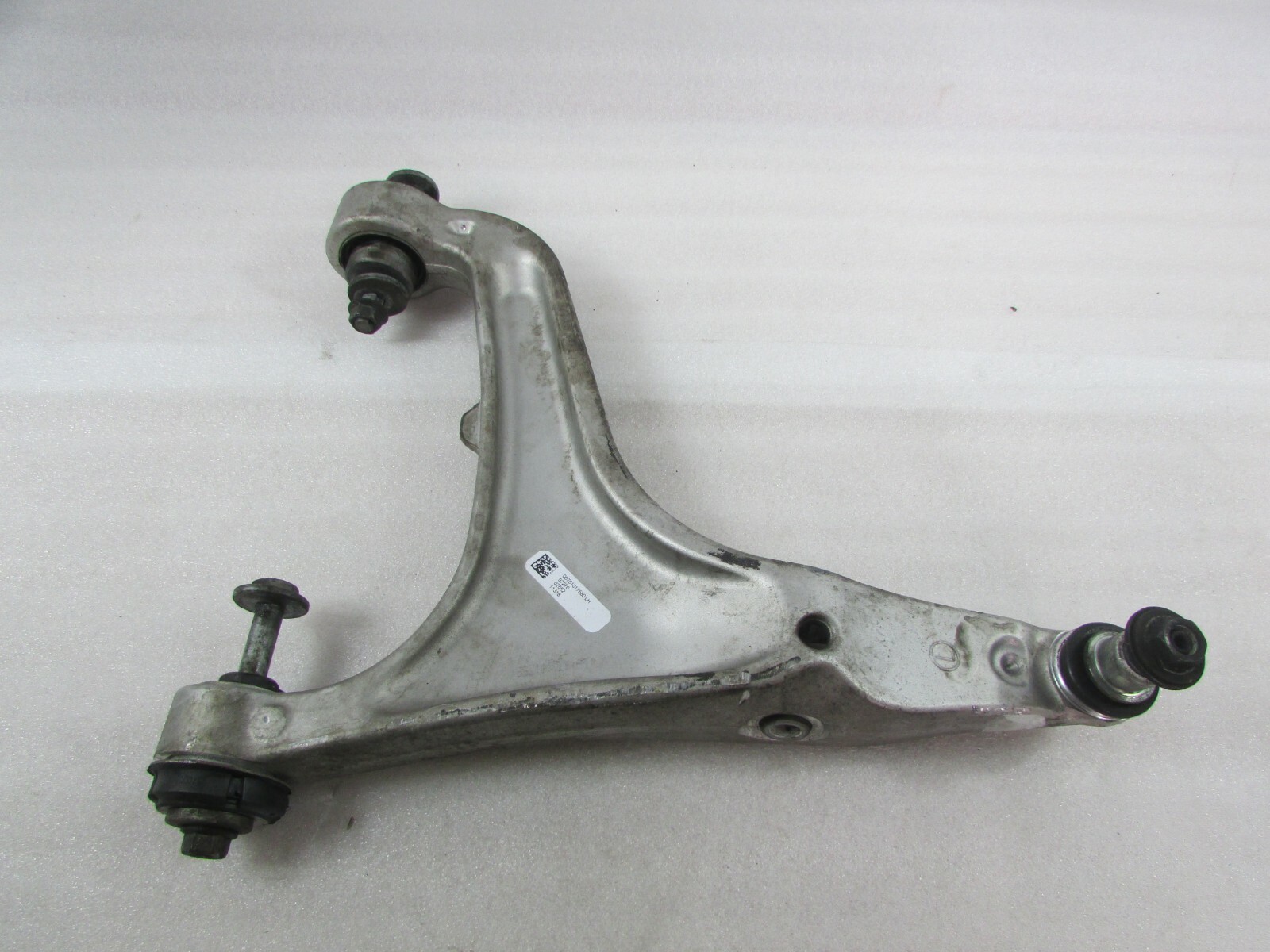 Maserati Ghibli, LH, Left Lower Control Arm, Used, P/N 670107802