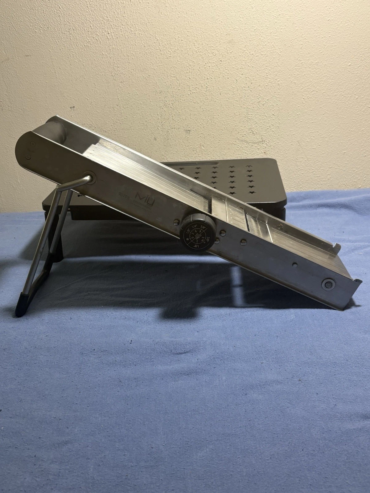 MIU France Professional Mandoline Commercial Stainless Steel Slicer BASE ONLY
Opens in a new window