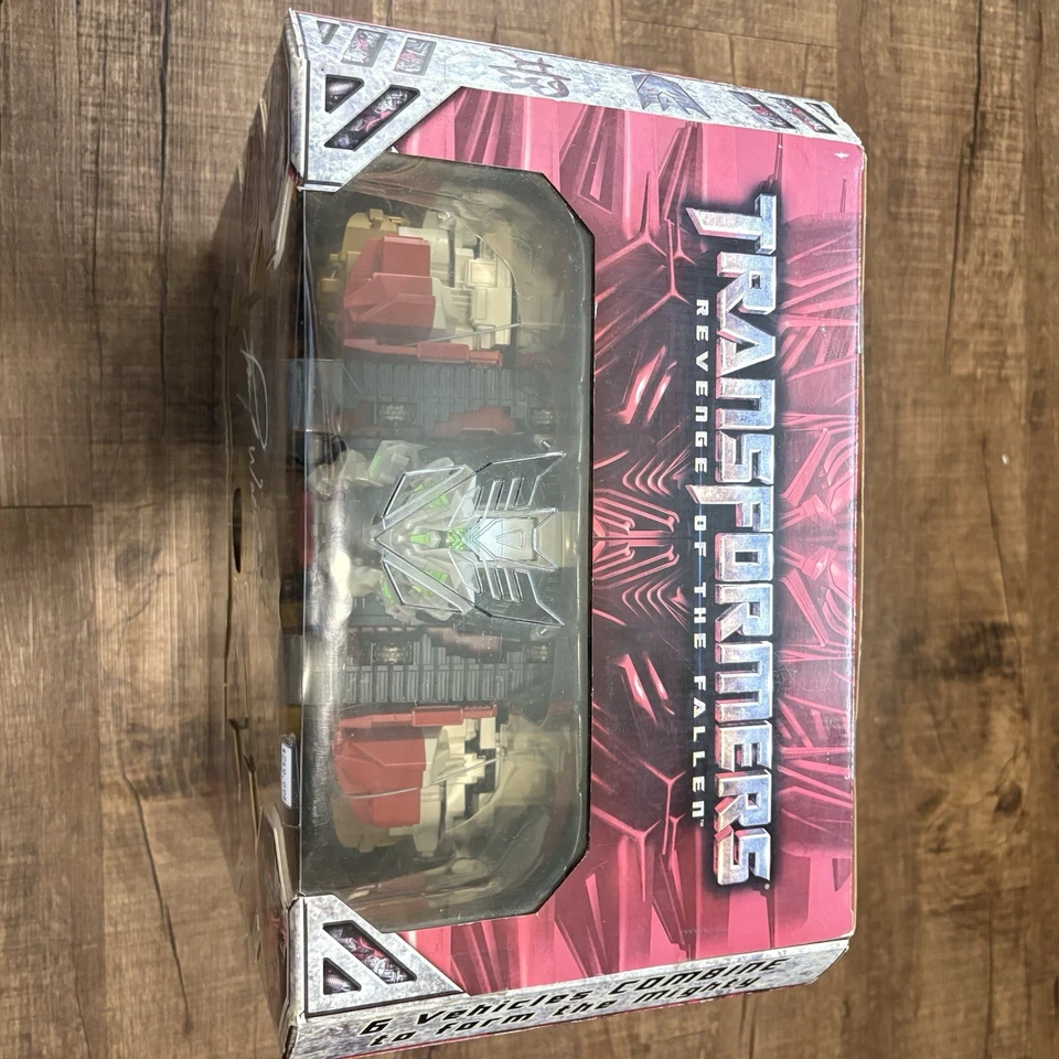 Transformers ROTF Devastator SEALED Hasbro Supreme Autographed By Frank Welker - Image 4 of 4