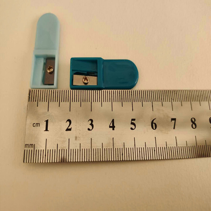 Mechanical pencil sharpener Thick pencil lead sharpener student station