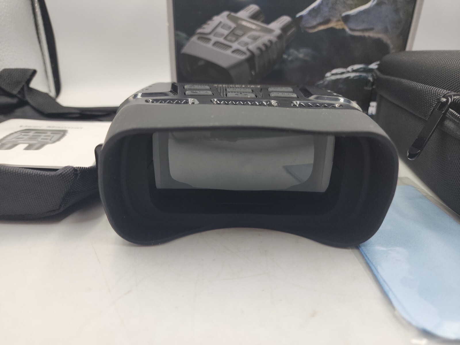 Hexeum Night Vision Binoculars With Charging Case And 32GB Memory Card