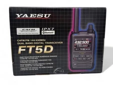 YAESU FT5D C4FM Handy Digital Transceiver Black English 144/430MHz 5W Portable