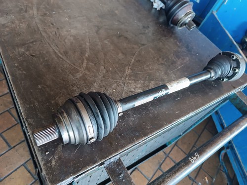 Antriebswelle hinten rechts Audi A3 8P Quattro VW Golf 5 R32 1K0501204A