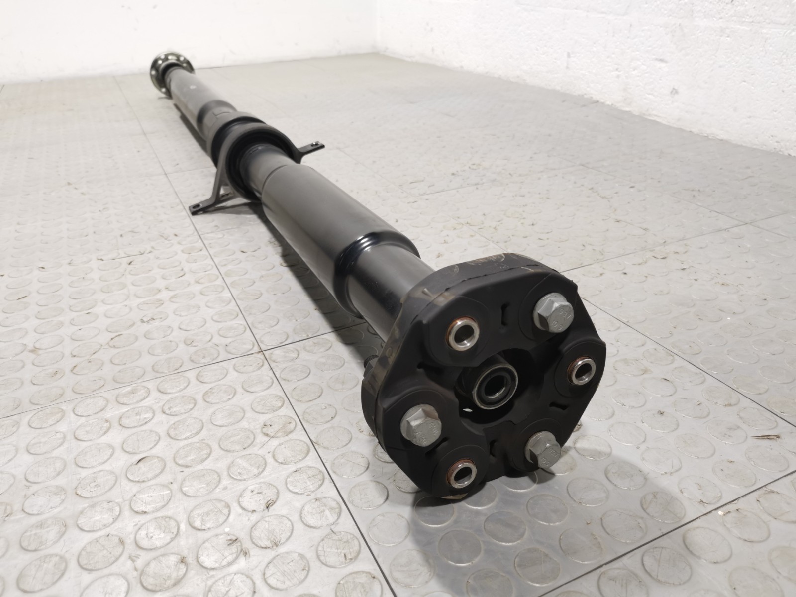 Maserati Levante 2017 AWD 3.0 L Auto Rear Drive Propeller Shaft 6700350480 OEM