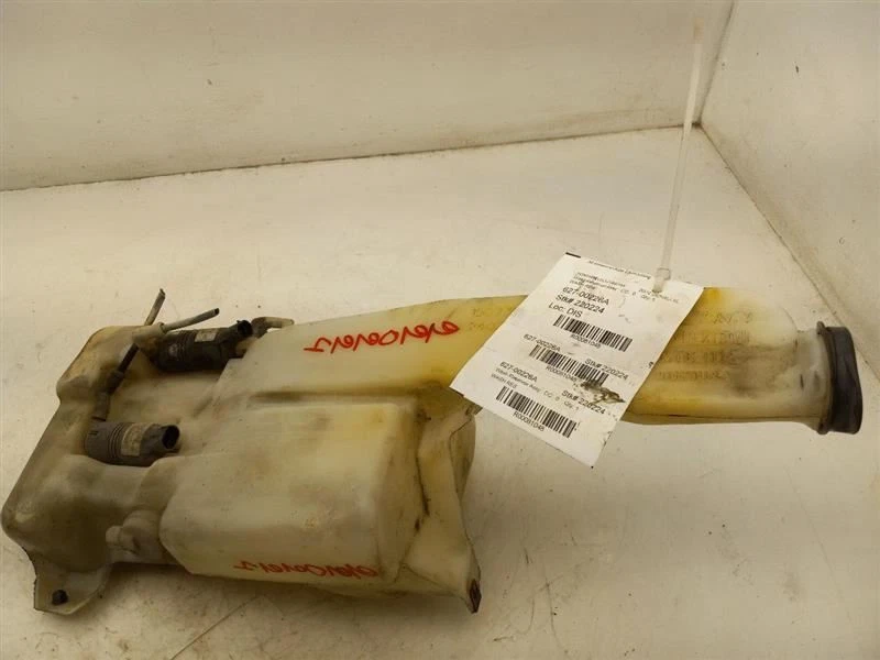 Depósito de lavado con limpiaparabrisas trasero Opt C25 00-05 CHEVROLET SUBURBAN 1500 12487671 Foto 3 de 4