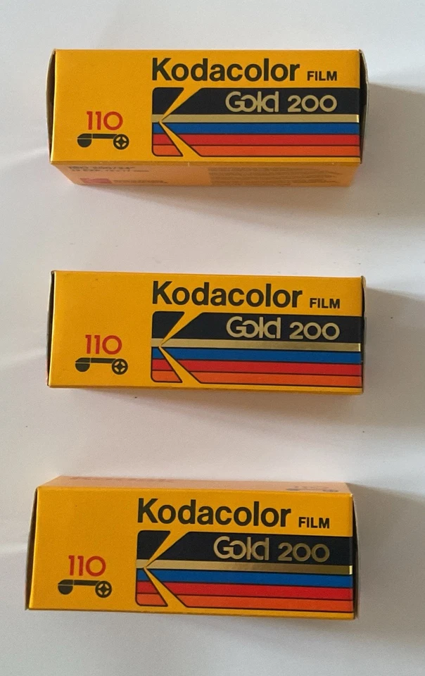3 Pellicules KODACOLOR film GOLD 200 12 Exp 13 X 17 mm ISO 200/24° Kodak Pathe 1 - Photo 1/4