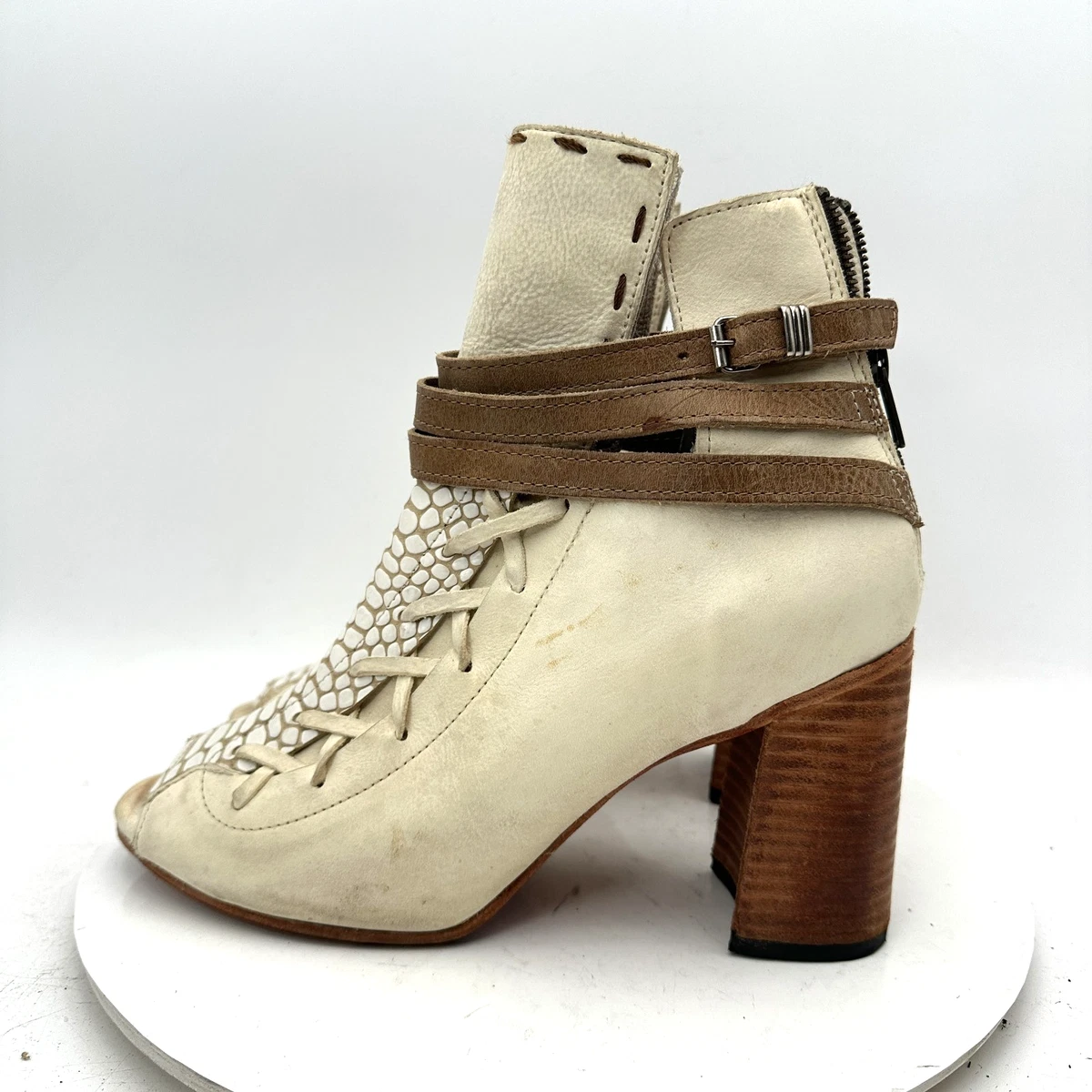 イーグル White High (3-3.9 in) Heel Height Ankle Boots for Women for sale