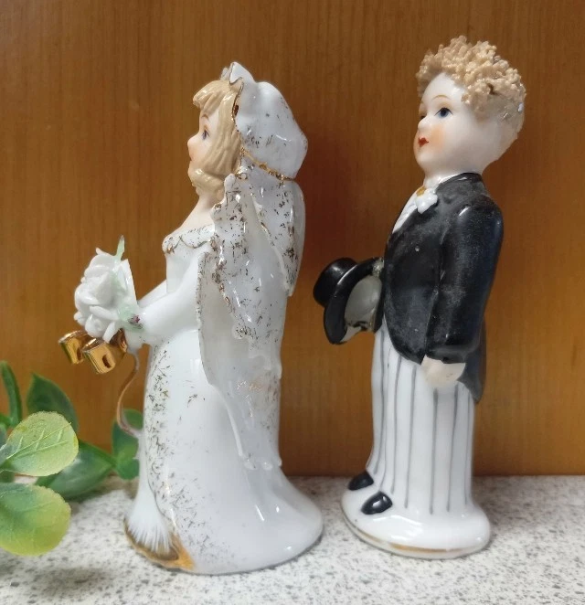 Estatuillas de porcelana vintage años 50 NOVIA NOVIO BODA PASTEL TOPPERS Foto 2 de 4