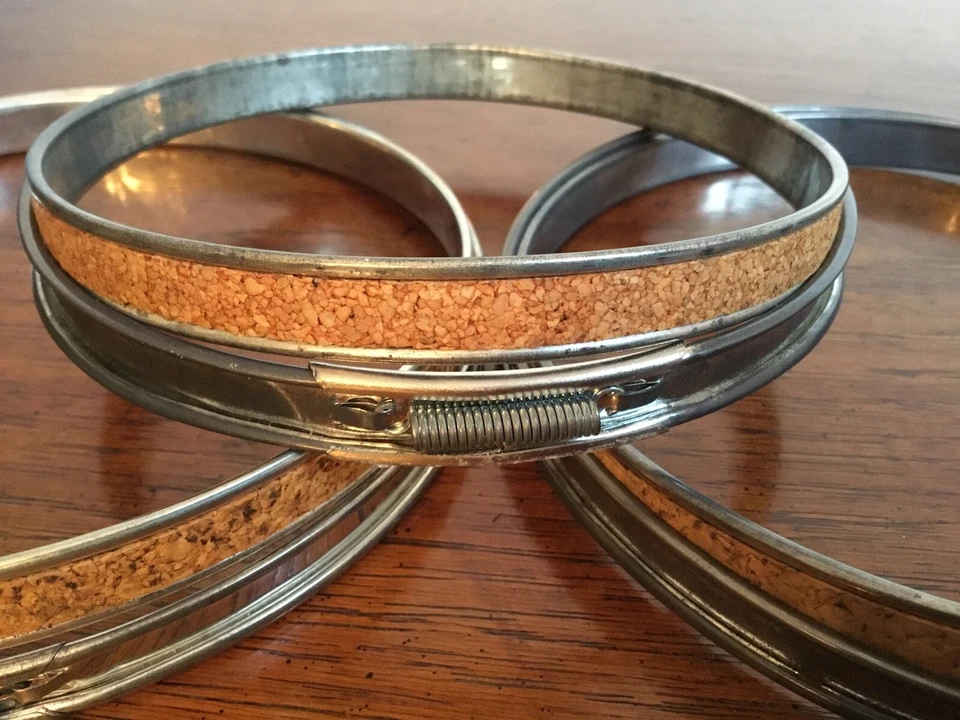 3 Pc Lot Vtg Metal Spring Tension Embroidery Hoops w/Cork Lining 6” 6” 5” Rounds - Image 4 of 4
