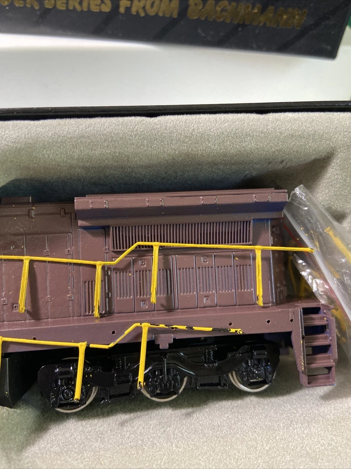 HO Bachmann Spectrum #85001 GE-DASH 8-40C Diesel Locomotive  N I B (HO104524) - Image 4 of 4