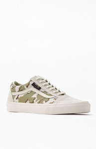 vans desert low