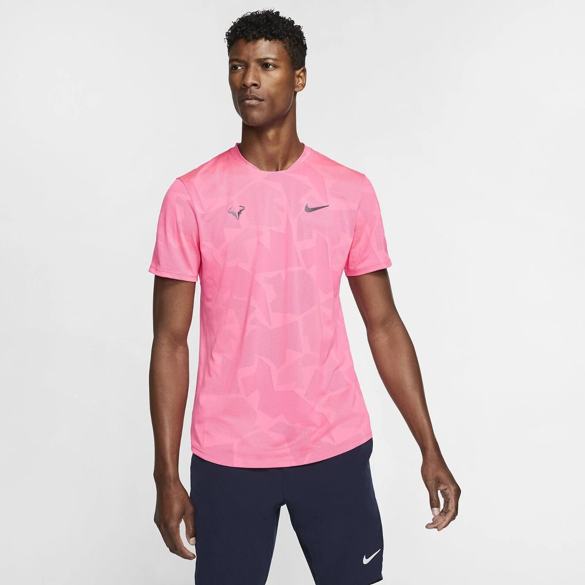 Mens pink nike shop dri fit shirt