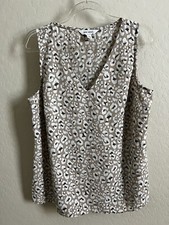 Nine West V Neck Sleeveless Top