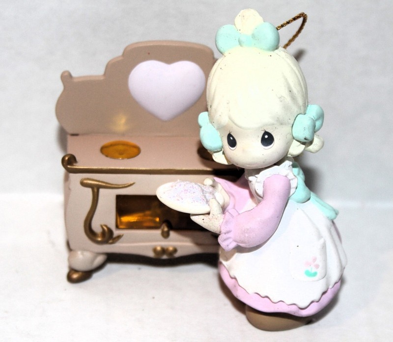 PRECIOUS MOMENTS Brighten-up ORNAMENT Girl Baking OVEN Lights Up w/BULB