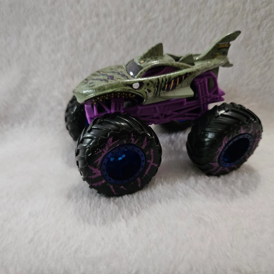 Monster Jam Truck Lot Great Clips Mohawk Warrior Salvager Megalodon Shark - Image 3 of 4