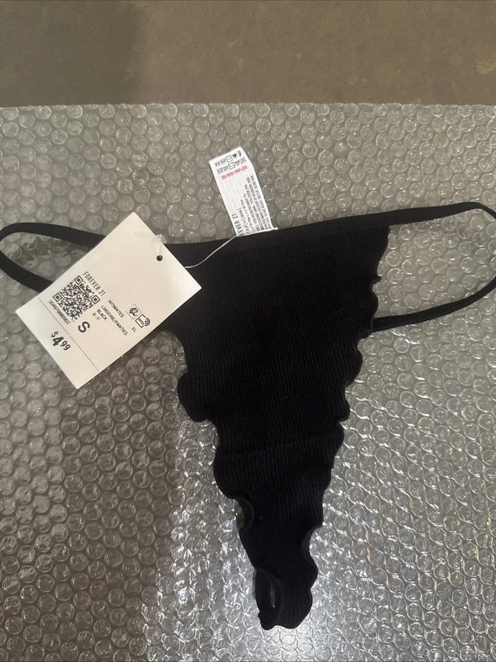 Forever 21 Women's Thong G-String Panties Size S - Image 3 of 4