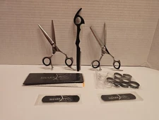 Sharkfin JS RH 5.5" Scissors & Texturizing Scissors  Set Silver With Clear Gem
