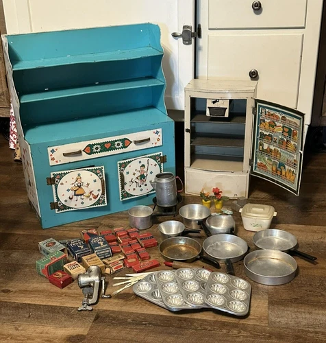 Vintage Wolverine Tin Litho Toy Hutch 20"x 17" Refrigerator Pots Food 40’s 50’s