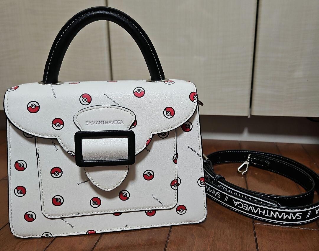 ポケットモンスター × Samantha Vega ショルダーバッグ　美品 Samantha Vega Pokemon Shoulder Bag Collaboration Poke Ball White