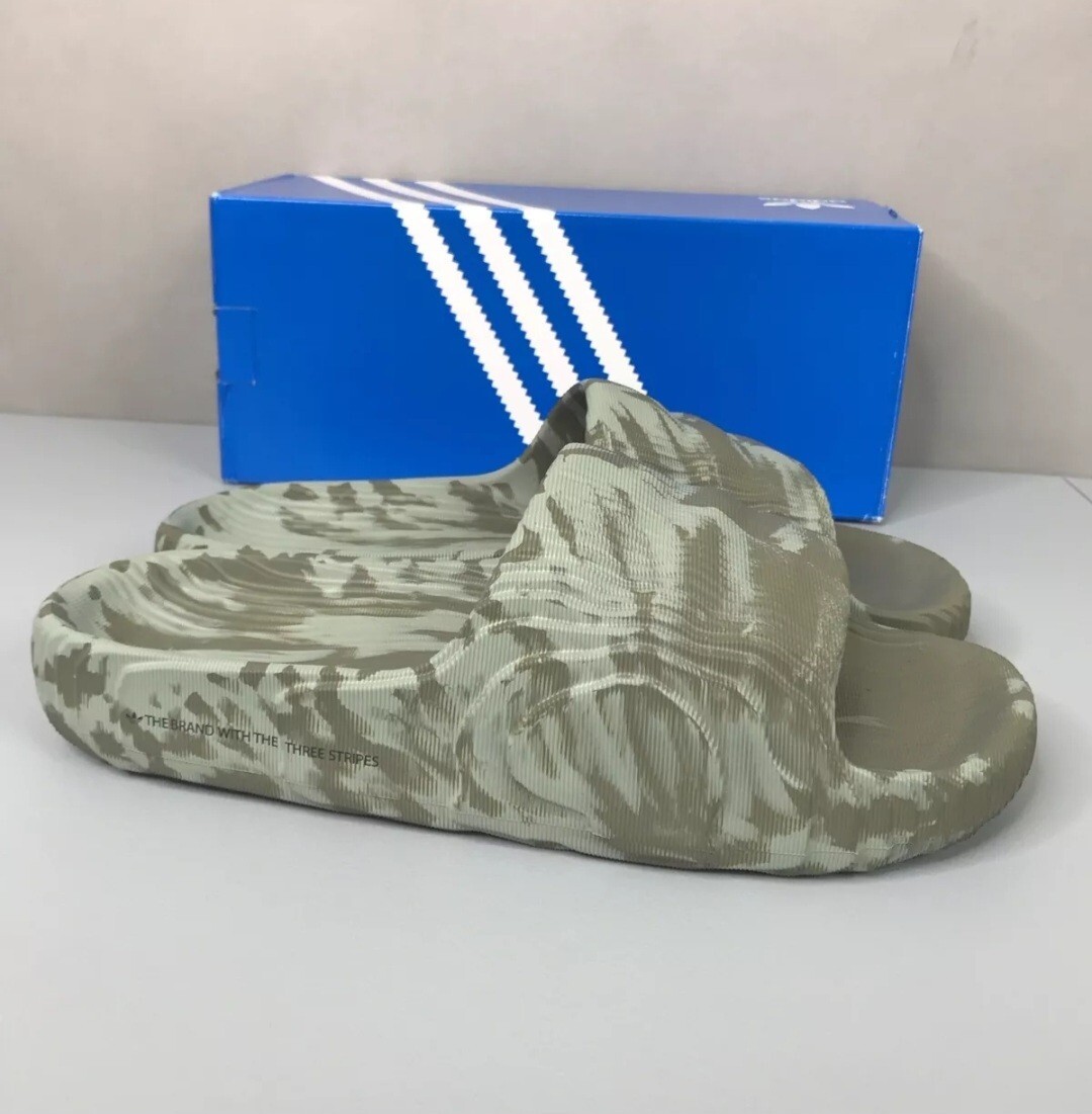 New Adidas Adilette 22 Sandal Slide Olive Green Black Men display picture 1