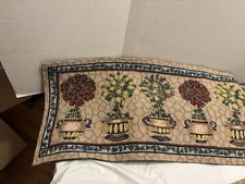 table runner and 4 placemats set L 15
