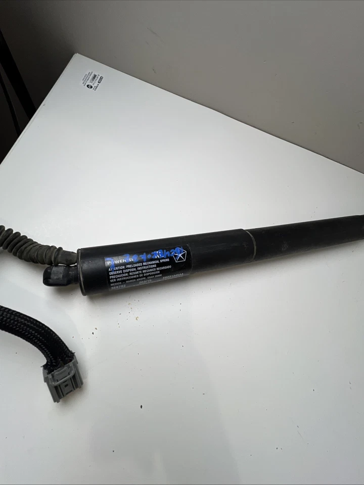 Jeep Cherokee 2016 escotilla trasera elevadora soporte 68231345AA OEM Foto 2 de 4