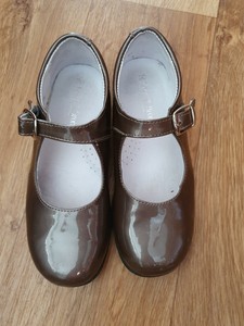 russell and bromley girls shoes
