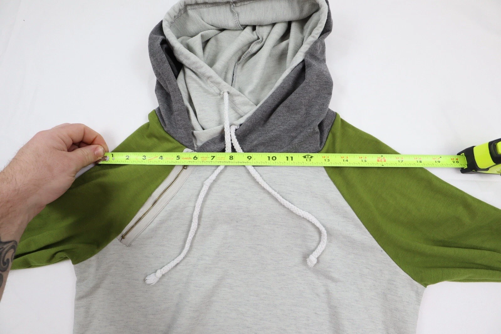 VETEMENTS Felpa con cappuccio donna Regenbogen piccola (S) verde e grigio manica lunga