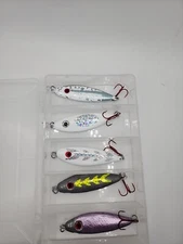 5 PCS. SHAD JIG/SPOON STYLE LURE BAIT, 1-1/2 OZ. LEAD HOMEMADE.