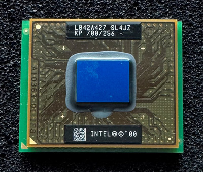 Intel Pentium III Mobile Prozessor   700 MHz (SL4JZ)