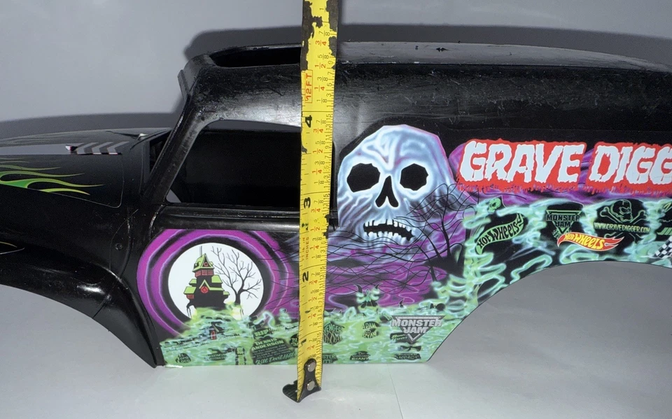 Monster Jam Grave Digger Truck RC 1:15 Replacement Body Shell Hard Body 14x5x5 - Image 3 of 4